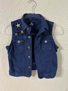 Authentic Icon Women's Denim Vest with Star Appliqué Embellishments